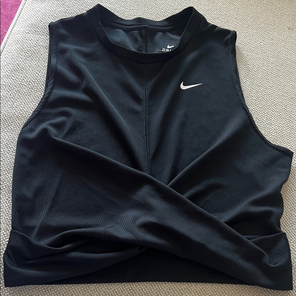 Nike Dri-Fit Women's Crop Top